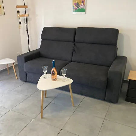 T1 Apartment *